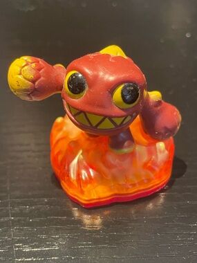Skylanders: Weeruptor, the mini sidekick counterpart to the character Eruptor